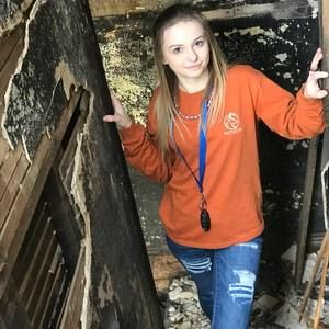 Meet your Posher, Louise